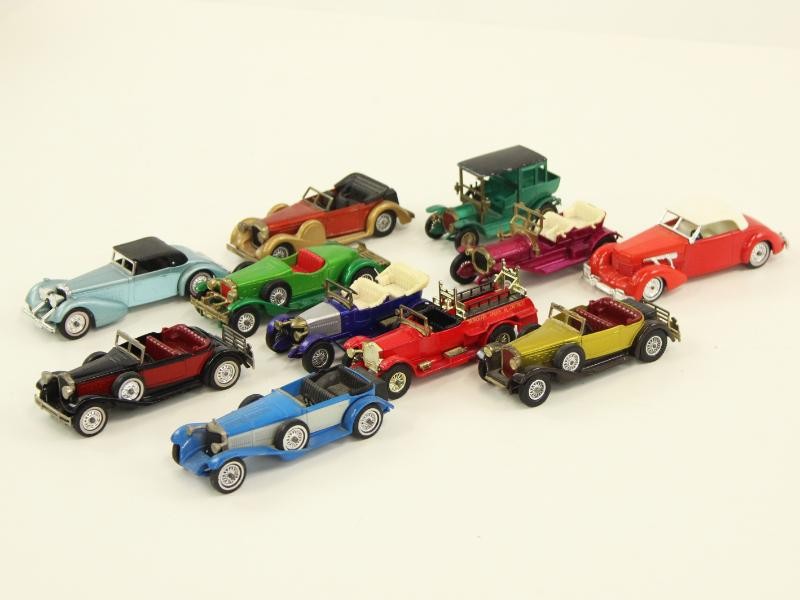 Reeks van 11 miniatuur old timer auto's - Matchbox/Lesney