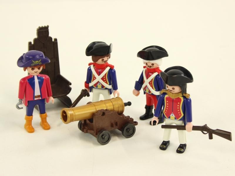 diverse playmobil-figuren en toebehoren