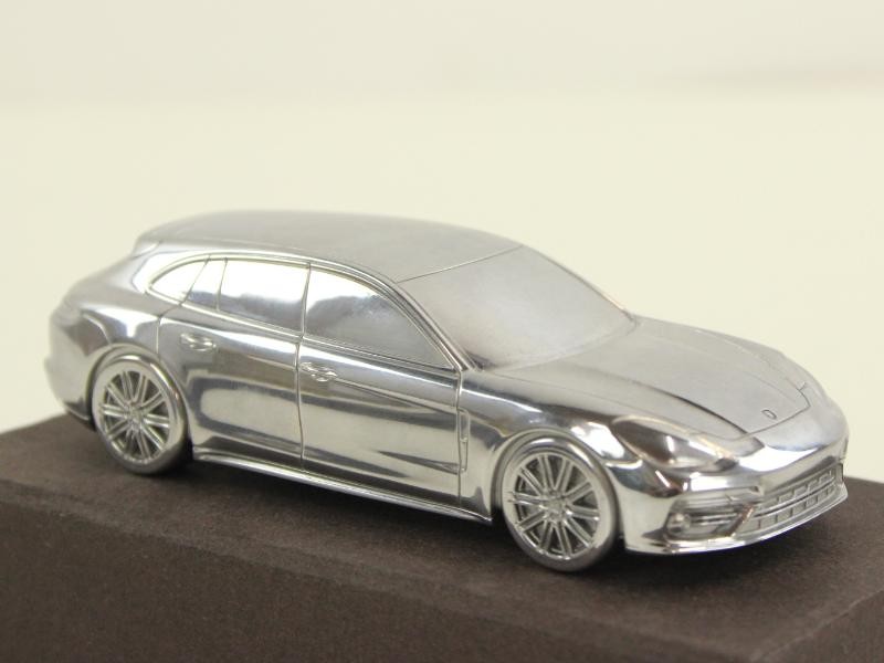 Porsche Panamera Turbo Limited Edition Full Metal Model