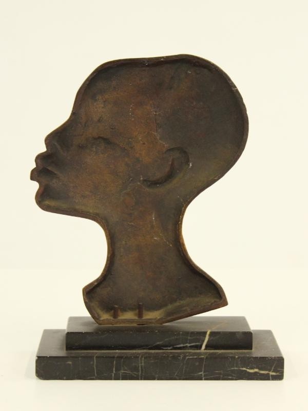 Art Deco brons sculptuur op een marmer voet - The Congo Lady