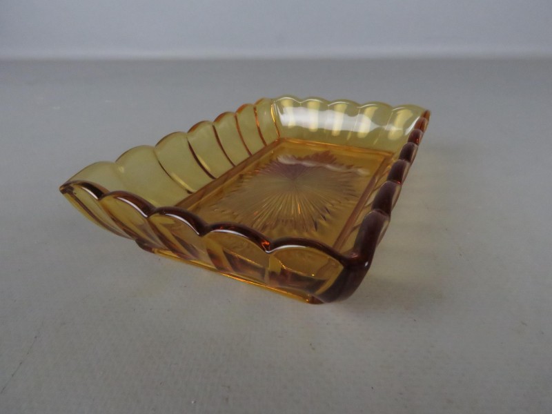 Amber art-deco glazen schaaltje