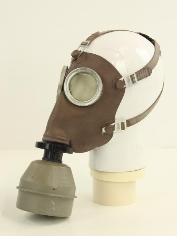 Gasmasker type L.702