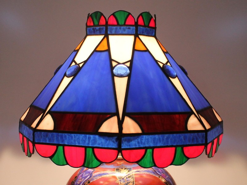 Vintage bontgekleurde sfeerlamp In Tiffanystijl