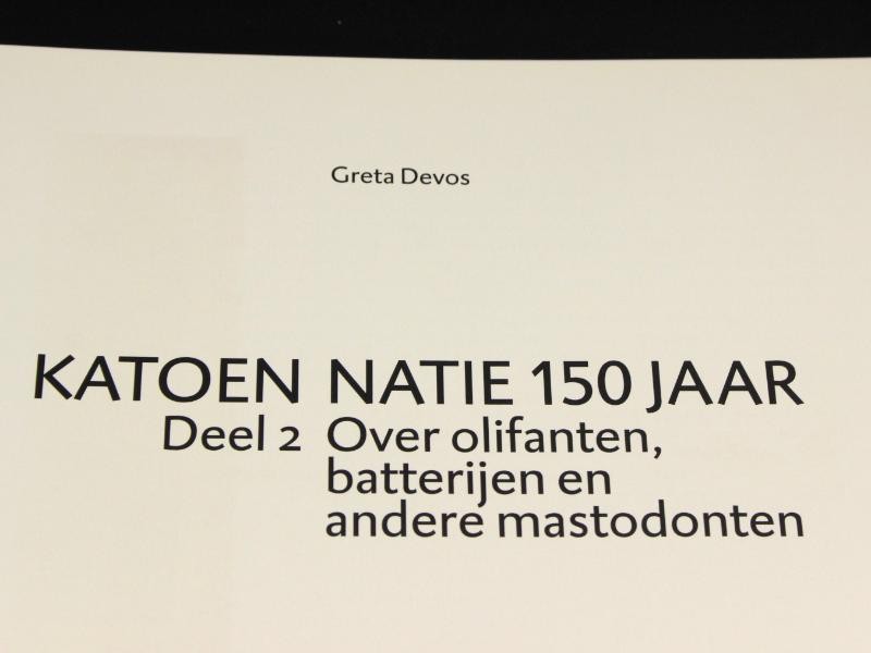 Boeken over 150 jaar Katoen Natie door Greta Devos - deel 2 en deel 3