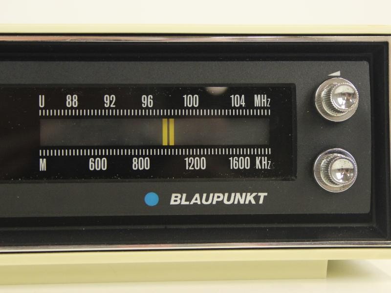 Vintage cijferwekker radio van Blaupunkt, de Digita 24 - uit 1972