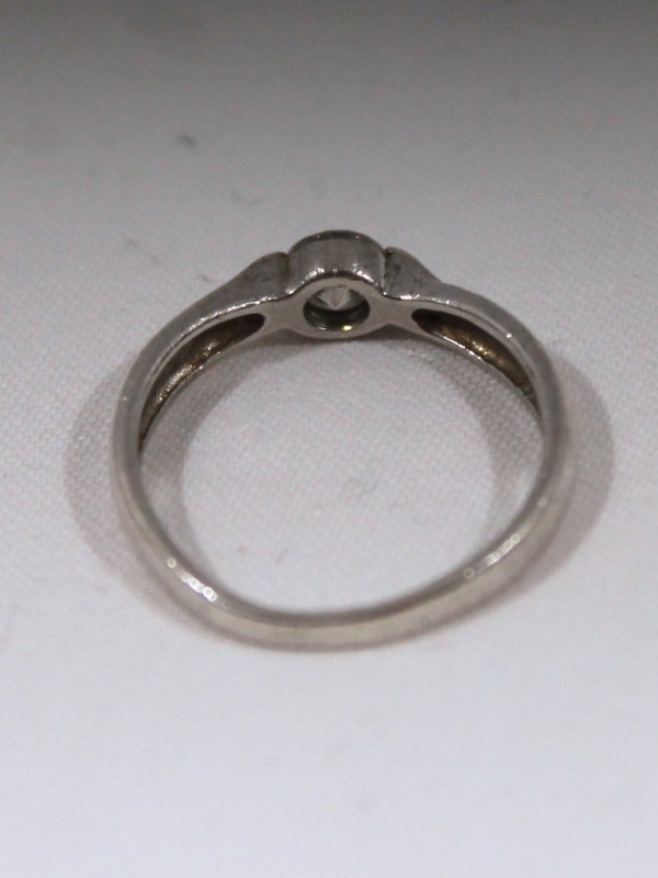 925 Zilveren Ring met Steentje