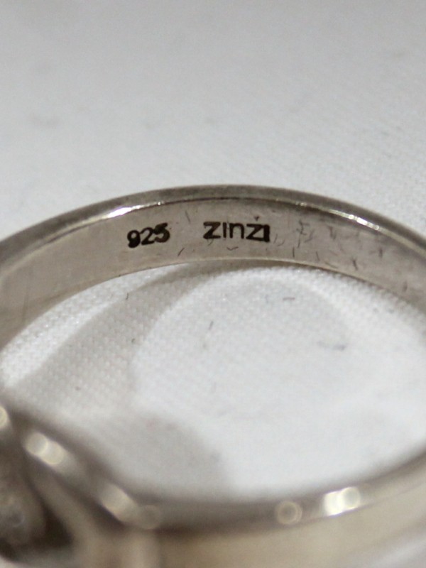 925 Zilveren Ring met Steentjes