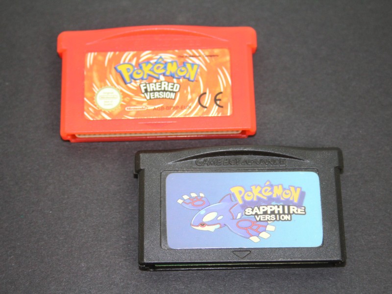 Nintendo Gameboy Advance - Pokémon Firered en Sapphire