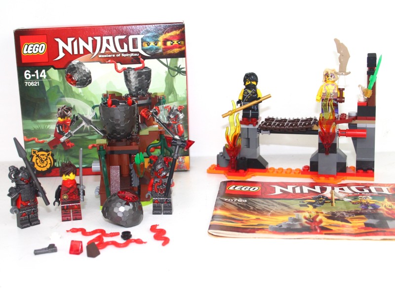 Lego Ninjago - 70621 Vermillion aanval en 70753 Lavastroom