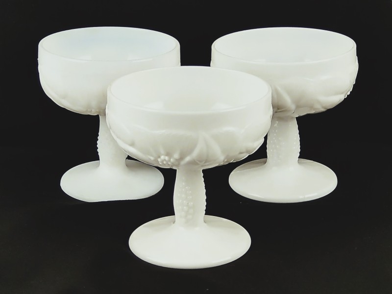 Set van 3 witte coupes