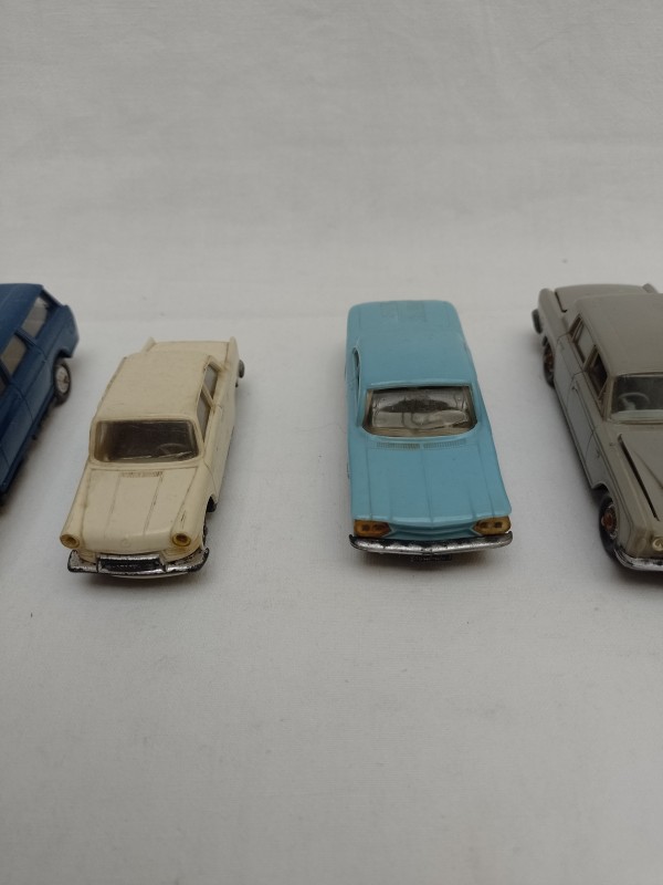 Lot vintage miniatuurautootjes