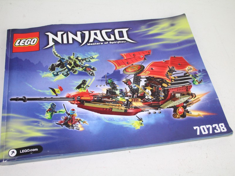 Lego Ninjago - 70738 Laatste vlucht van de Destiny's Bounty