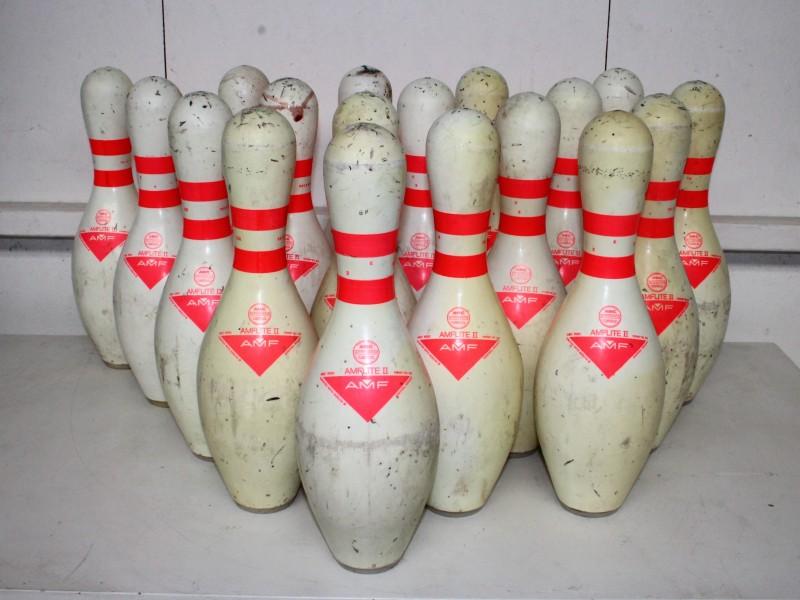 Set van 18 Amerikaanse Bowling Kegels