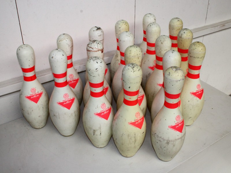 Set van 18 Amerikaanse Bowling Kegels