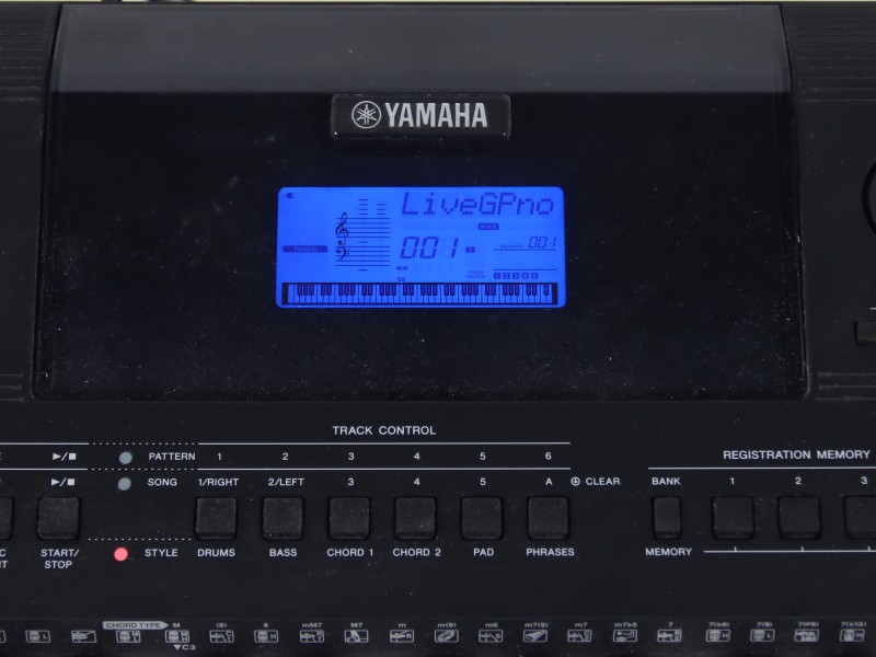 Yamaha Digital Keyboard EW400