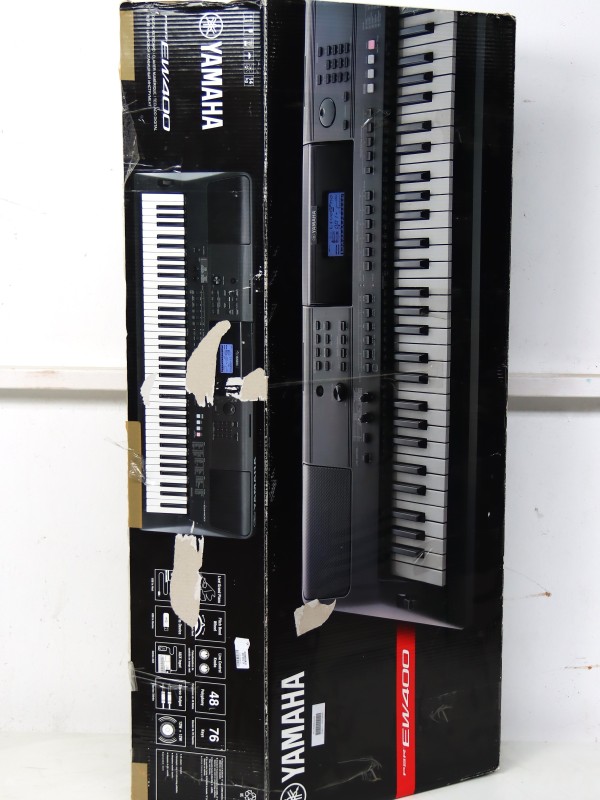 Yamaha Digital Keyboard EW400