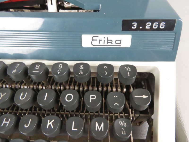 Vintage Erika typemachine