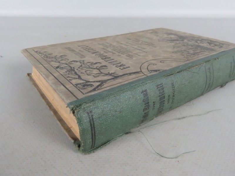 Vintage hardcover boek "Bolledig handboek over fruitboomteelt"