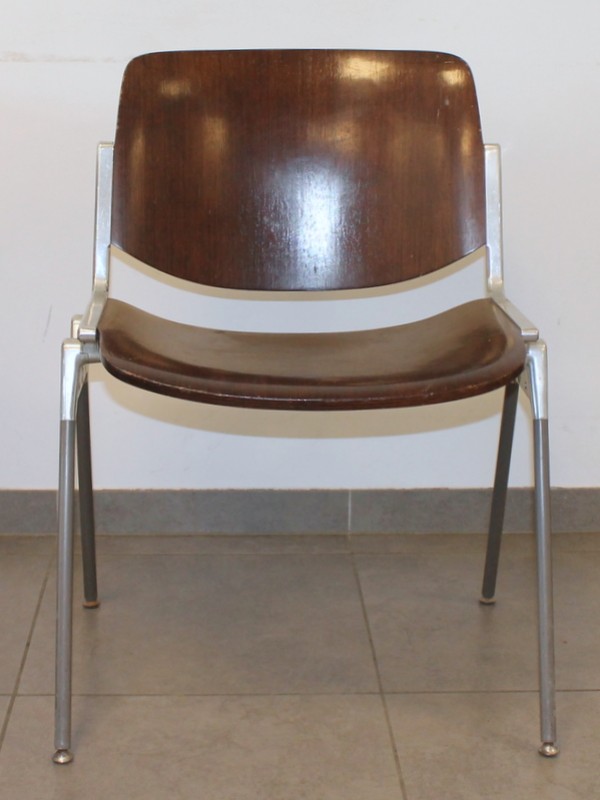 Castelli DSC 106 stoel ontworpen door Giancarlo Piretti