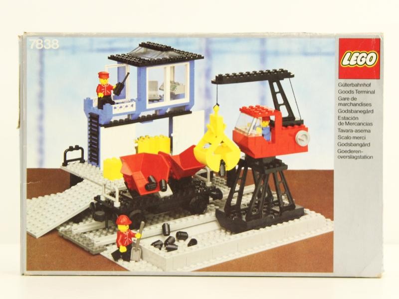 Lego 7838 Goods Terminal - 1983 (Volledig)