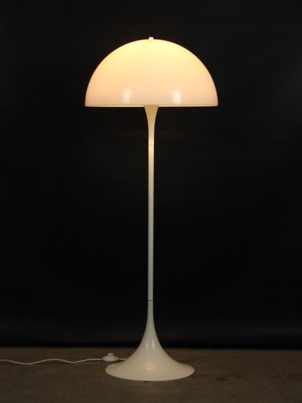 Vloerlamp 'Panthella' (1971) - Verner Panton voor Louis Poulsen