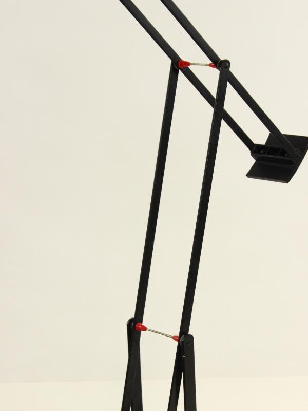 Bureaulamp Tizio 50 - Richard Sapper (1932-2015) voor Artemide