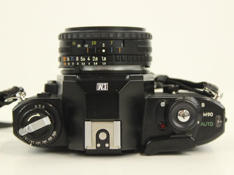 Nikon EM plus Nikon Lens series E 50mm 1:1.8