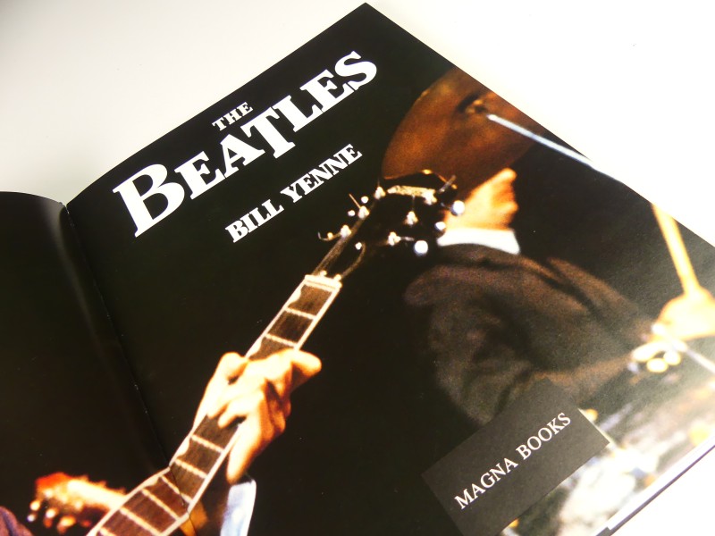 The Beatles boek - Bill Yenne en twee singles