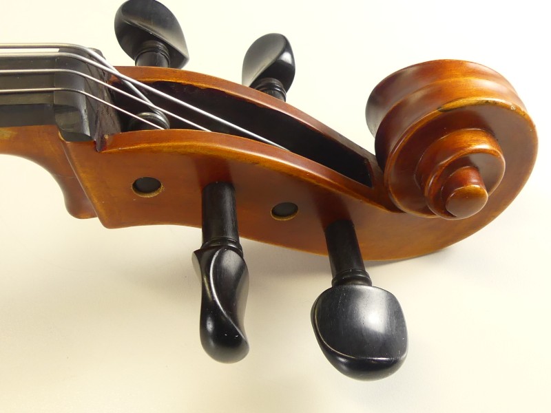 Sandner Cello