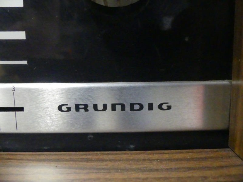 Grundig Audiomeubel met platenspeler