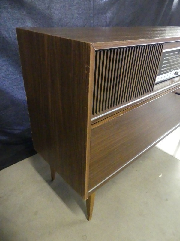 Grundig Audiomeubel met platenspeler