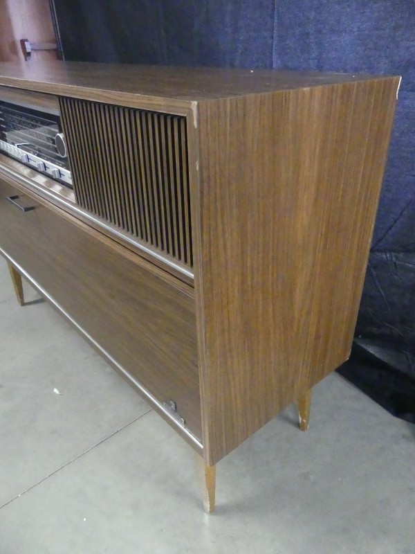 Grundig Audiomeubel met platenspeler