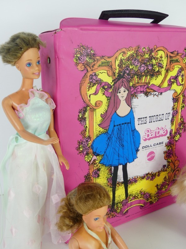 Vintage Barbie Koffer + poppen