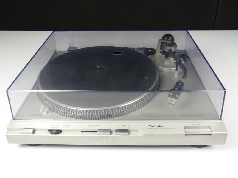 Technics SL-D3 Platenspeler