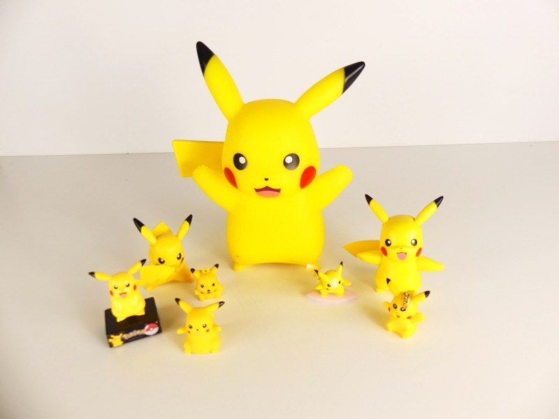 Lot Pokémon Figuren