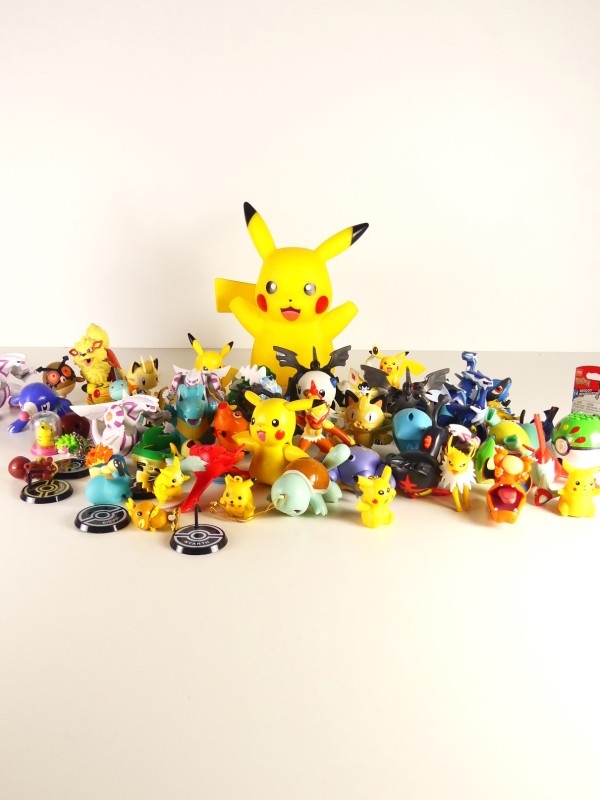 Lot Pokémon Figuren