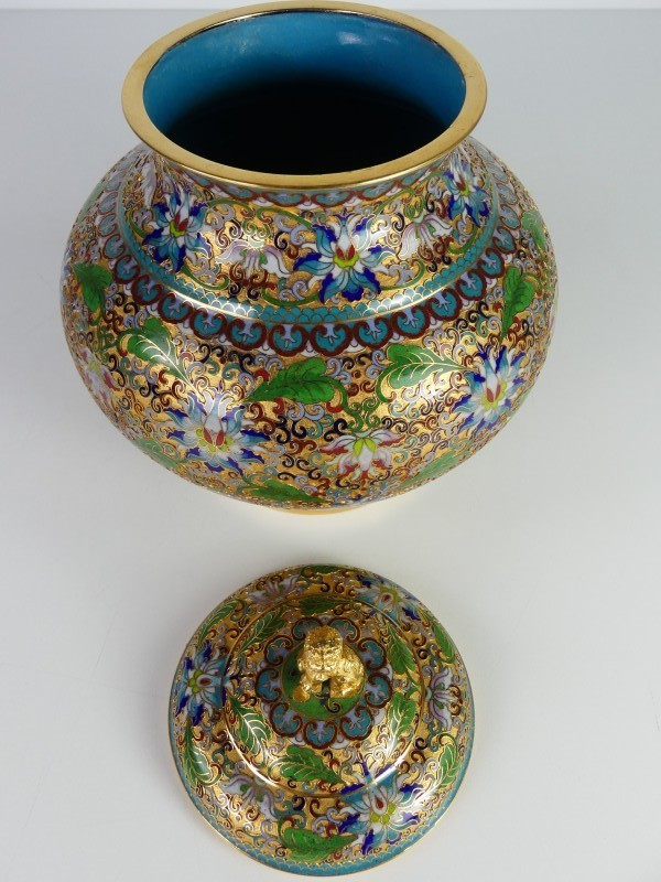 Chinese Cloisonné geëmailleerde dekselvaas