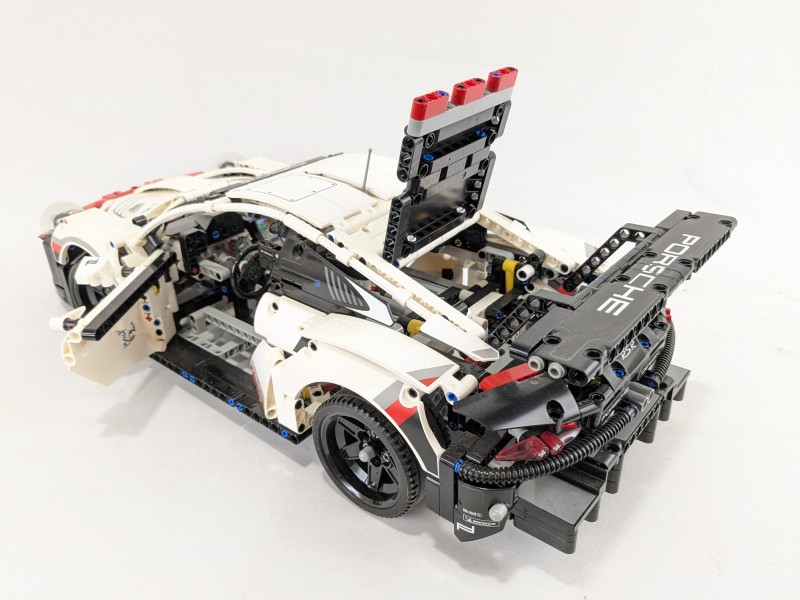 LEGO Technic Porsche 911 RSR