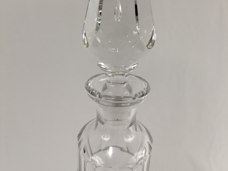 Kristallen geslepen decanter met kraantje [Val St Lambert]