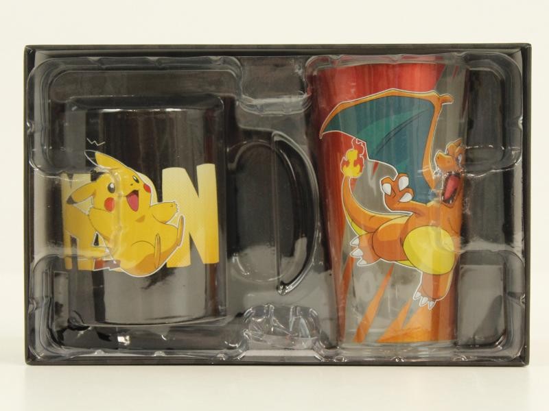 Pokemon Premium geschenkdoos met tas en glas