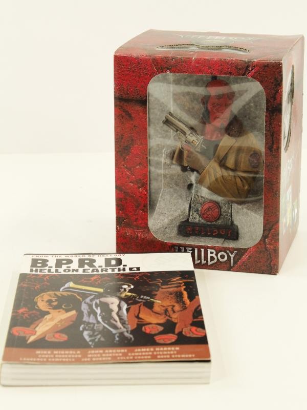 Hellboy Buste in Originele Verpakking samen met B.P.R.D Hell on earth 4