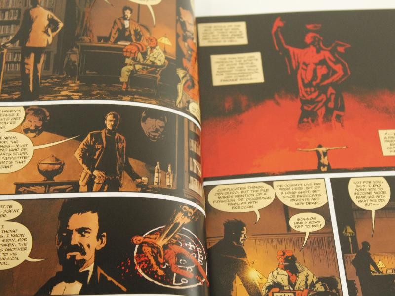 Hellboy Buste in Originele Verpakking samen met B.P.R.D Hell on earth 4