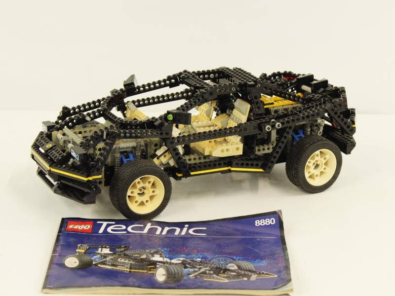 Lego Technic Super Car - 8880 met instructieboek