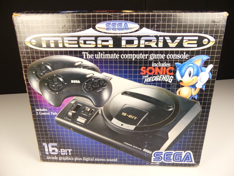 SEGA Mega Drive 16Bit  - in doos + Sonic Hedgehog spel