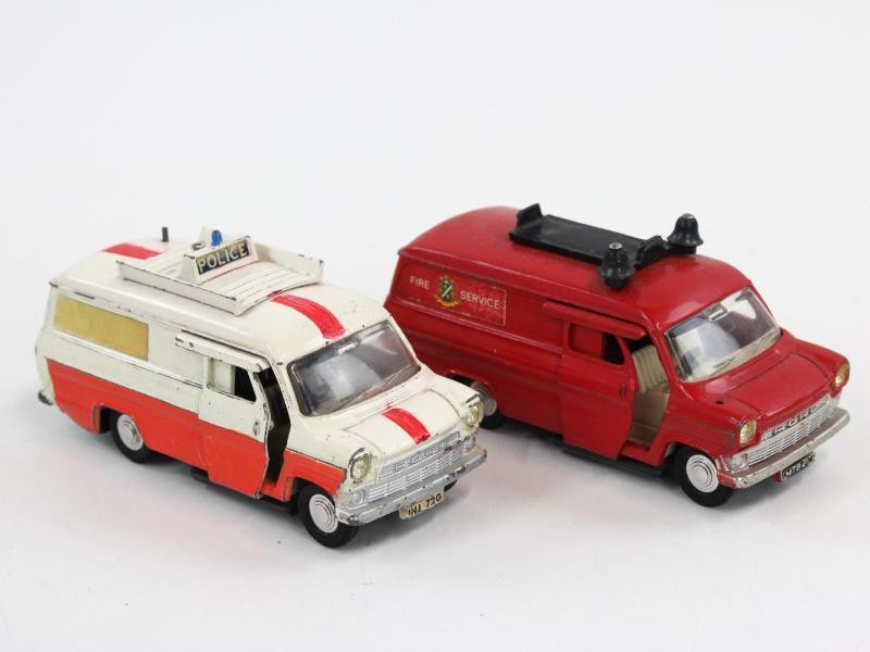 Lot van 15 Dinky Toys