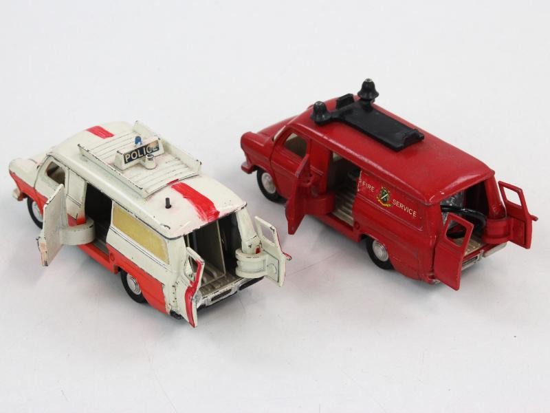 Lot van 15 Dinky Toys