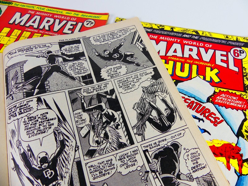 Lot Marvel Comics + Beeldje