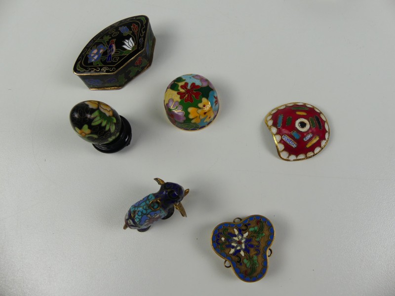 Cloisonné werk - kleinoden