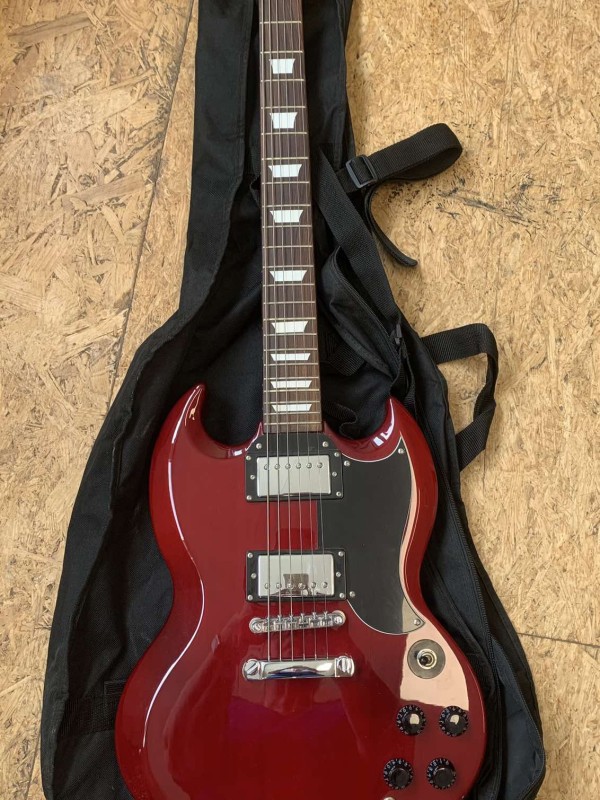 Hudson SG 60’s in Cherry Red