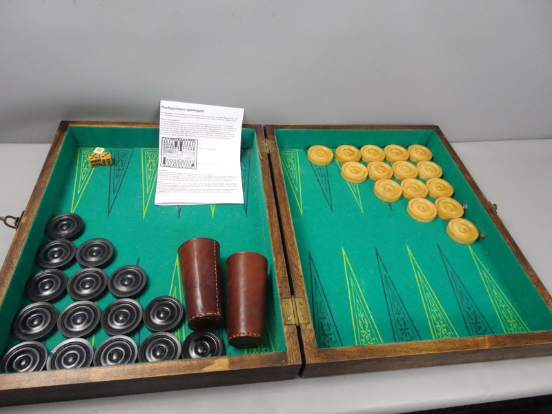 Vintage backgammon spel (compleet)